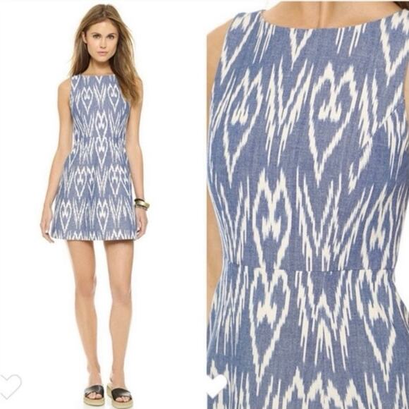Alice & Olivia Dress Womens Small Epstein Blue White Ikat Print Fit & Flare Mini - Picture 9 of 9